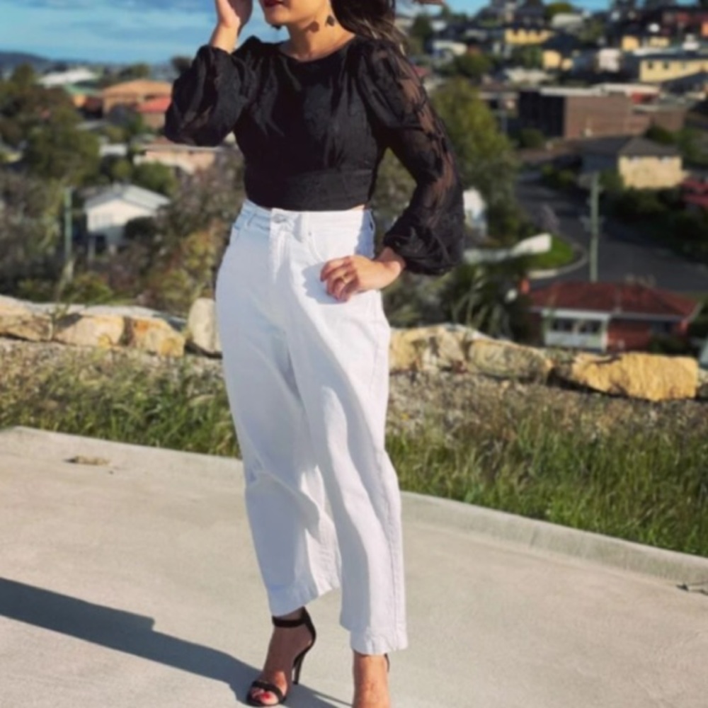 Backless Black Top